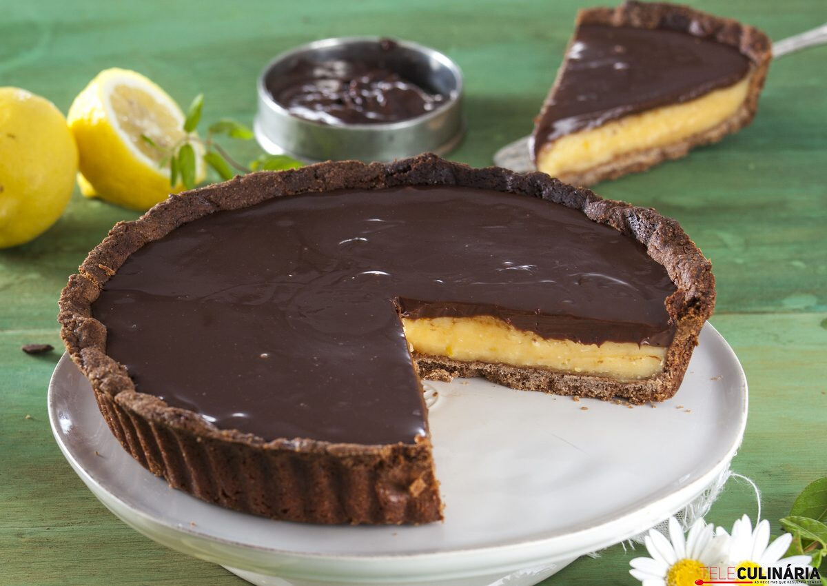 Tarte de trufa de chocolate e lemon curd