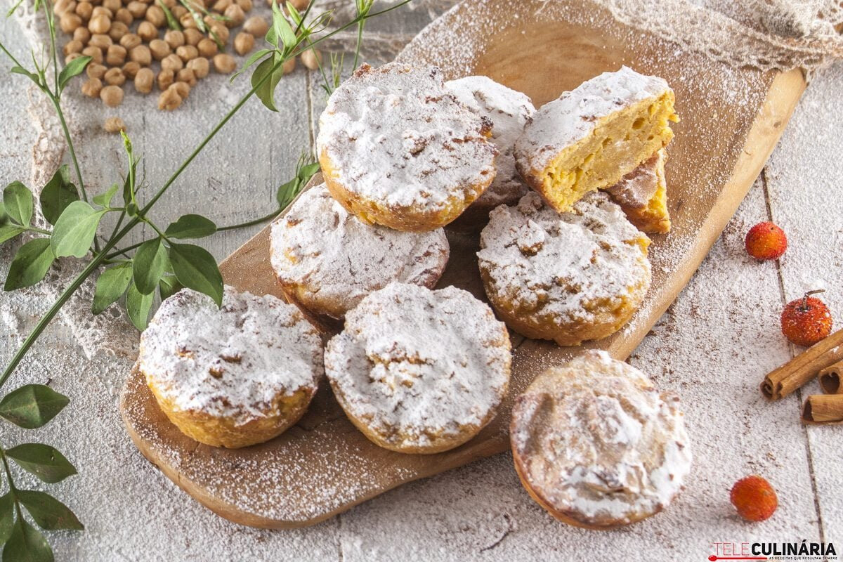 Queijadas de grão-de-bico