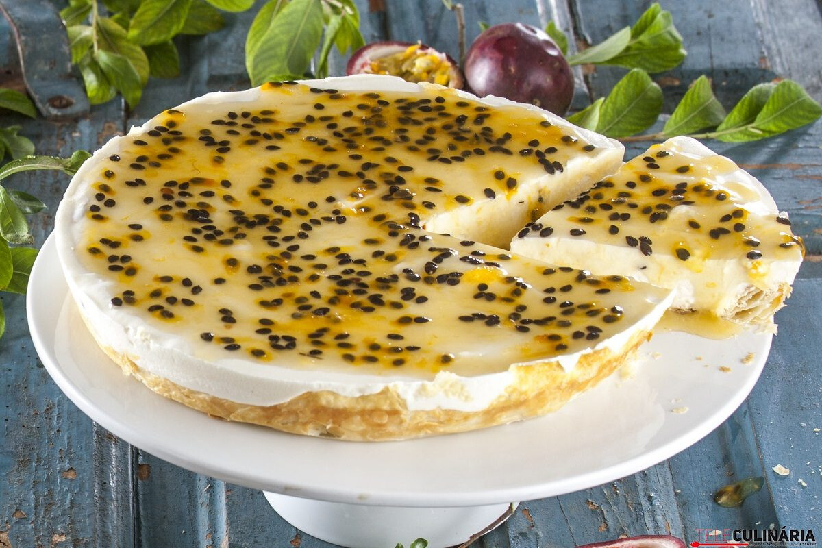 Tarte de requeijão com maracujá