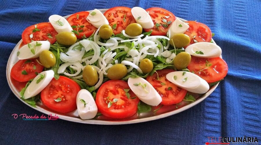 Salada de rúcula com palmito