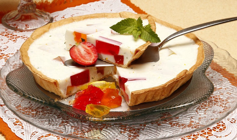 Tarte de iogurte com gelatina