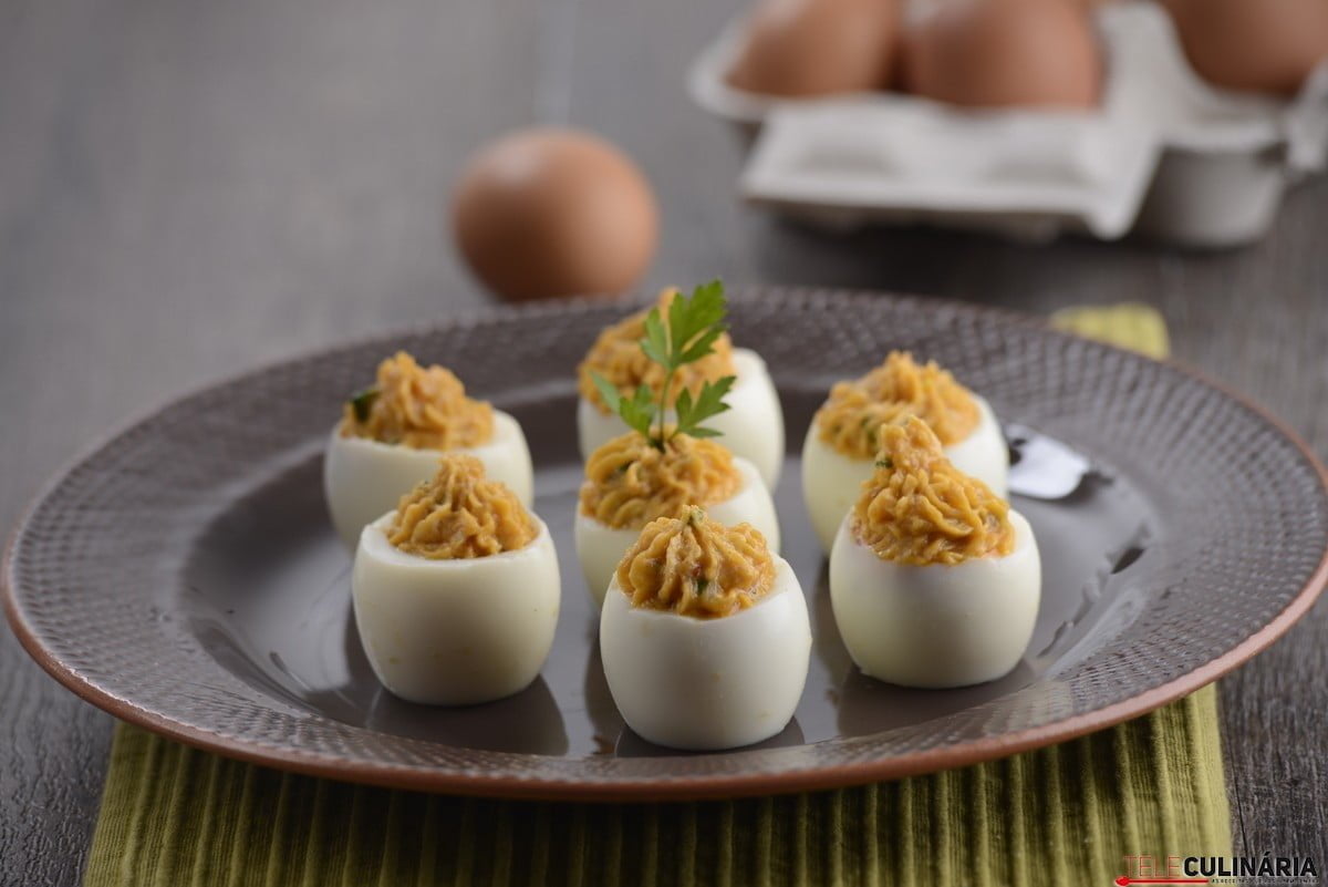 ovos-recheados-com-alheira-e-salsa2