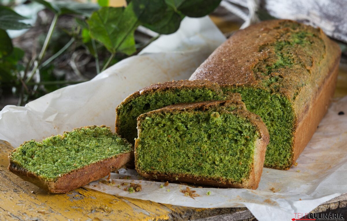Bolo de espinafres