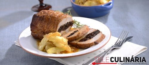 Lombo de porco recheado com ameixas