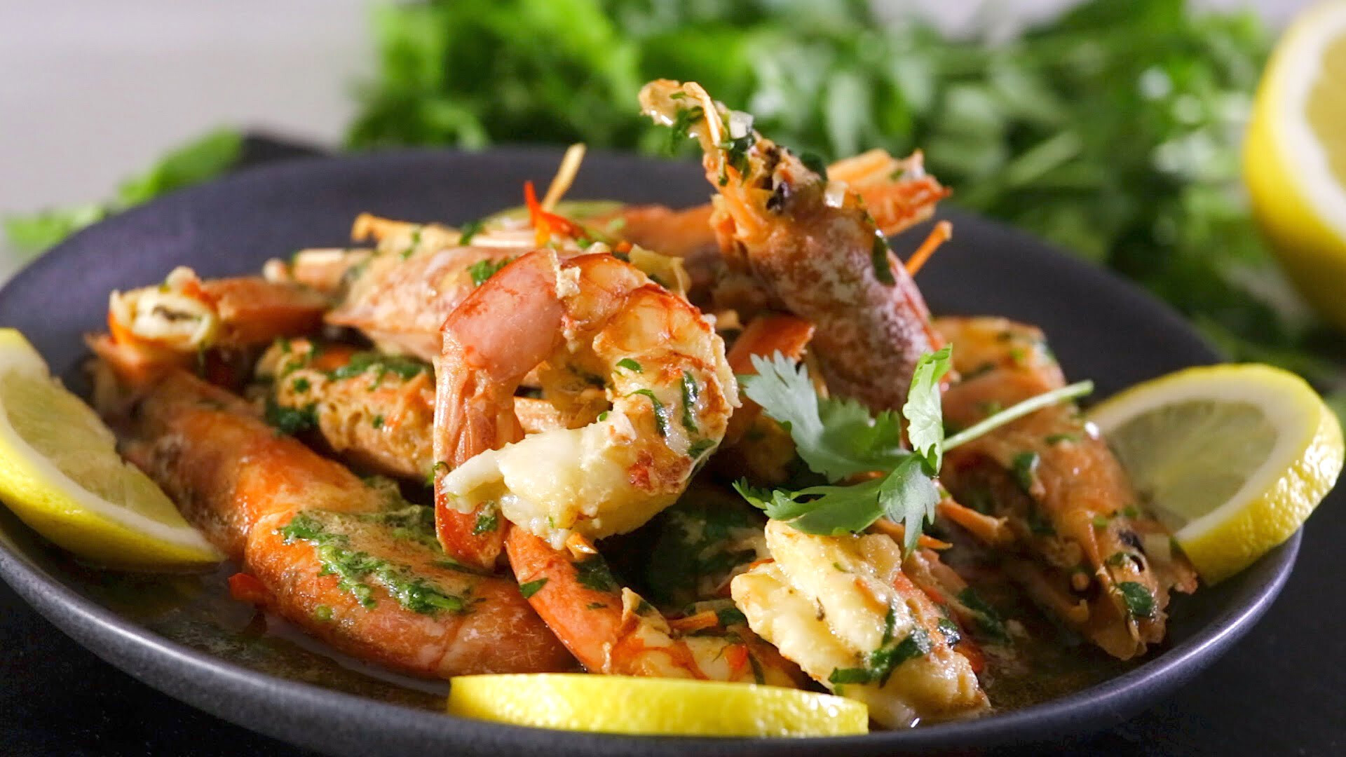 Camarões fritos com cerveja