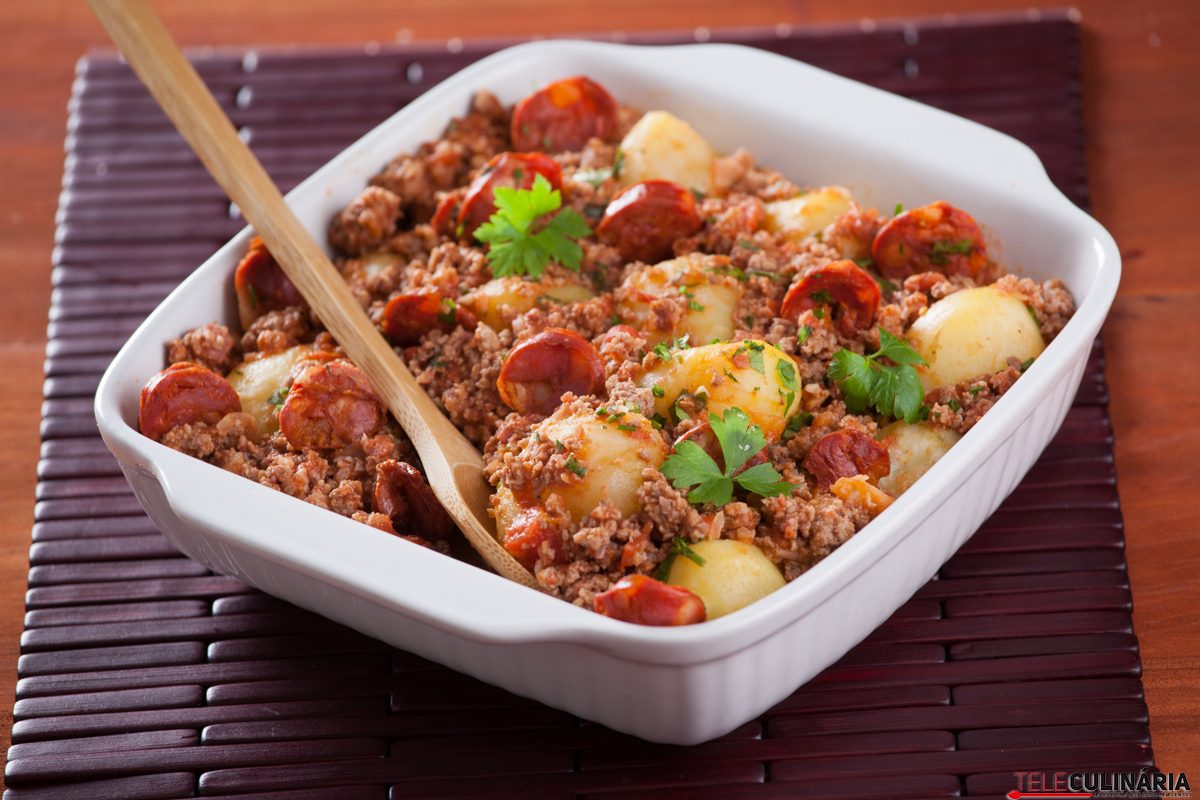 batatas à bolonhesa