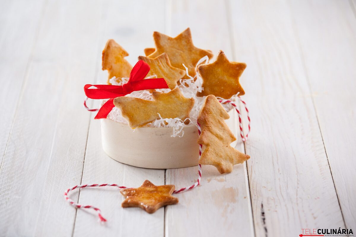 Bolachas de gengibre natalícias (robot de cozinha)