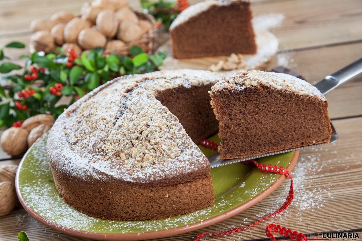 Bolo de chocolate com nozes (robot de cozinha)