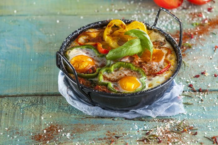 Legumes no forno com ovos