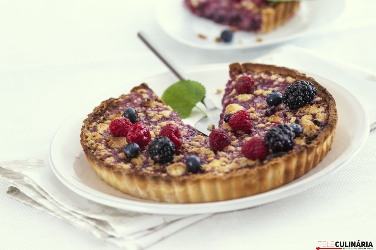 receita de tarte areada com frutos vermelhos e crumble