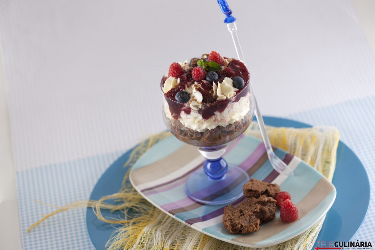 Delicia Mascarpone e Frutos Silvestres