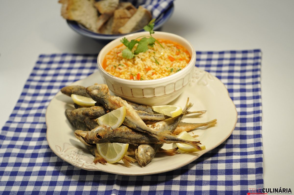 Jaquinzinhos fritos com arroz de tomate