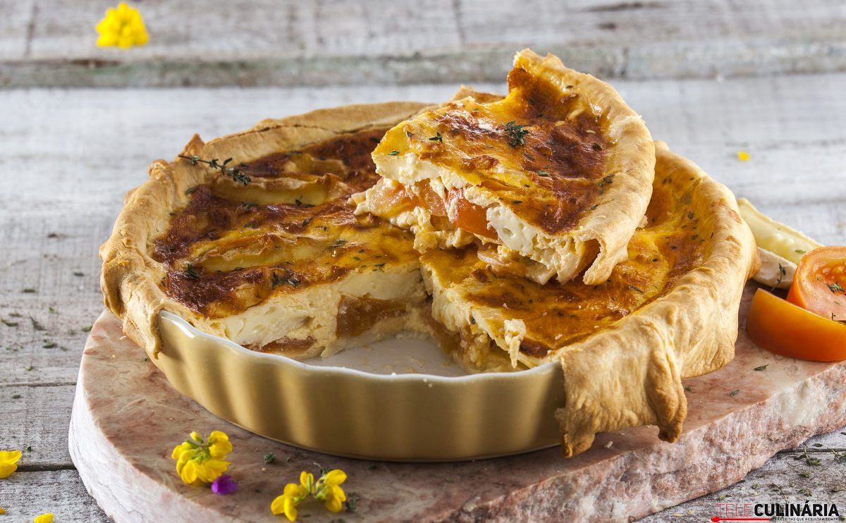 Tarte de tomate e camembert