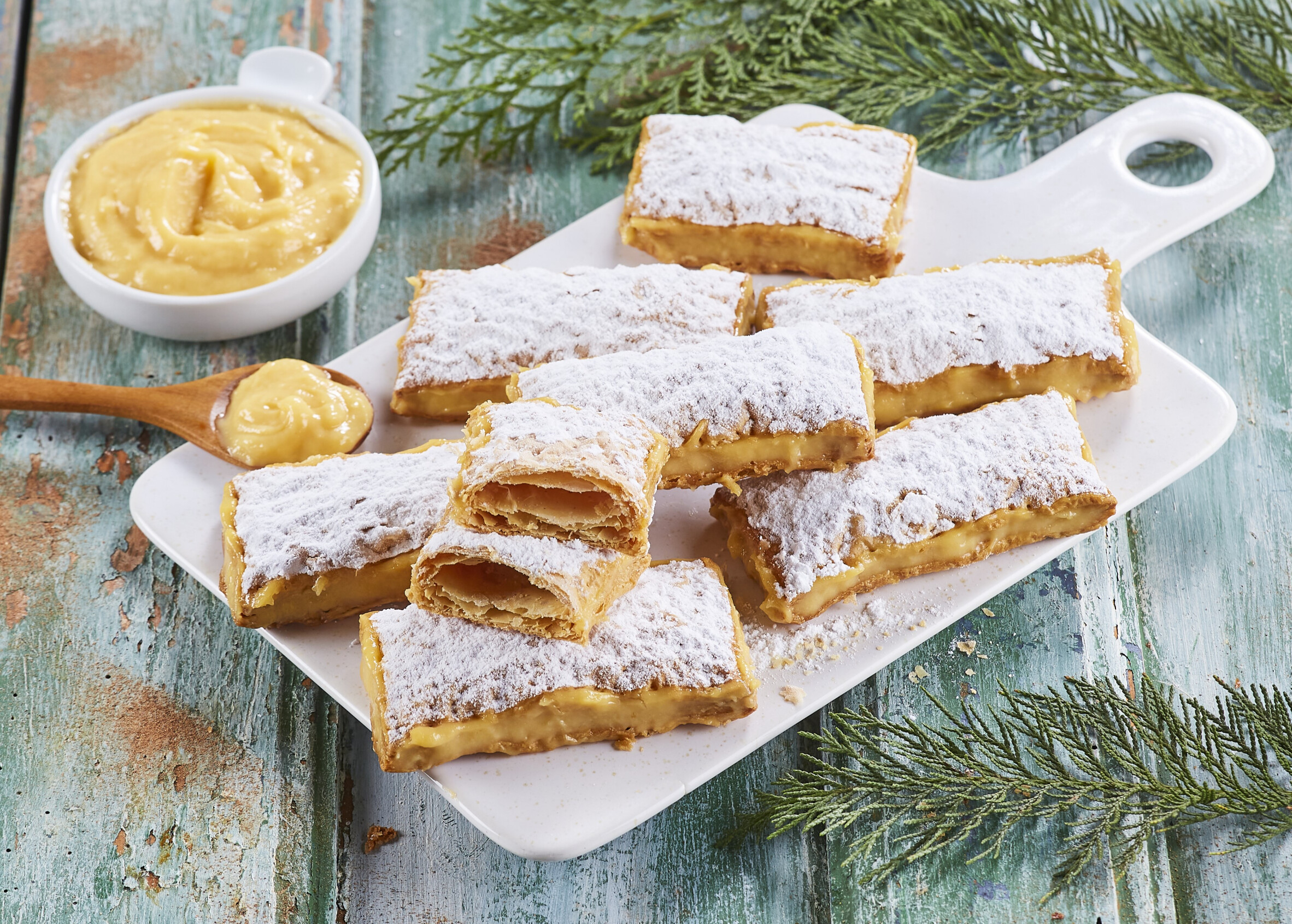 Delícia folhada com creme de pasteleiro