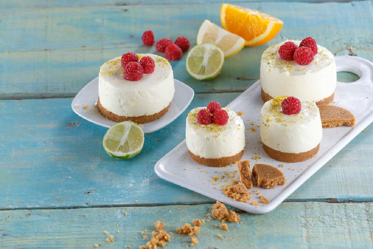 Cheesecakes de citrinos com framboesas