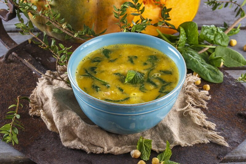 Creme de grão com espinafres