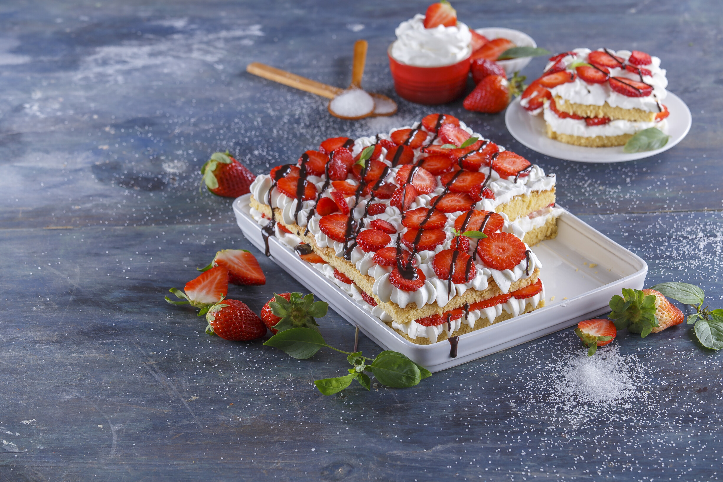 Tiramisu de morangos e chocolate