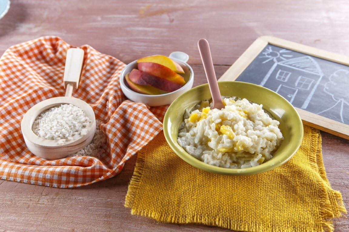 Arroz-doce com pêssego (bebé a partir dos 9 meses)