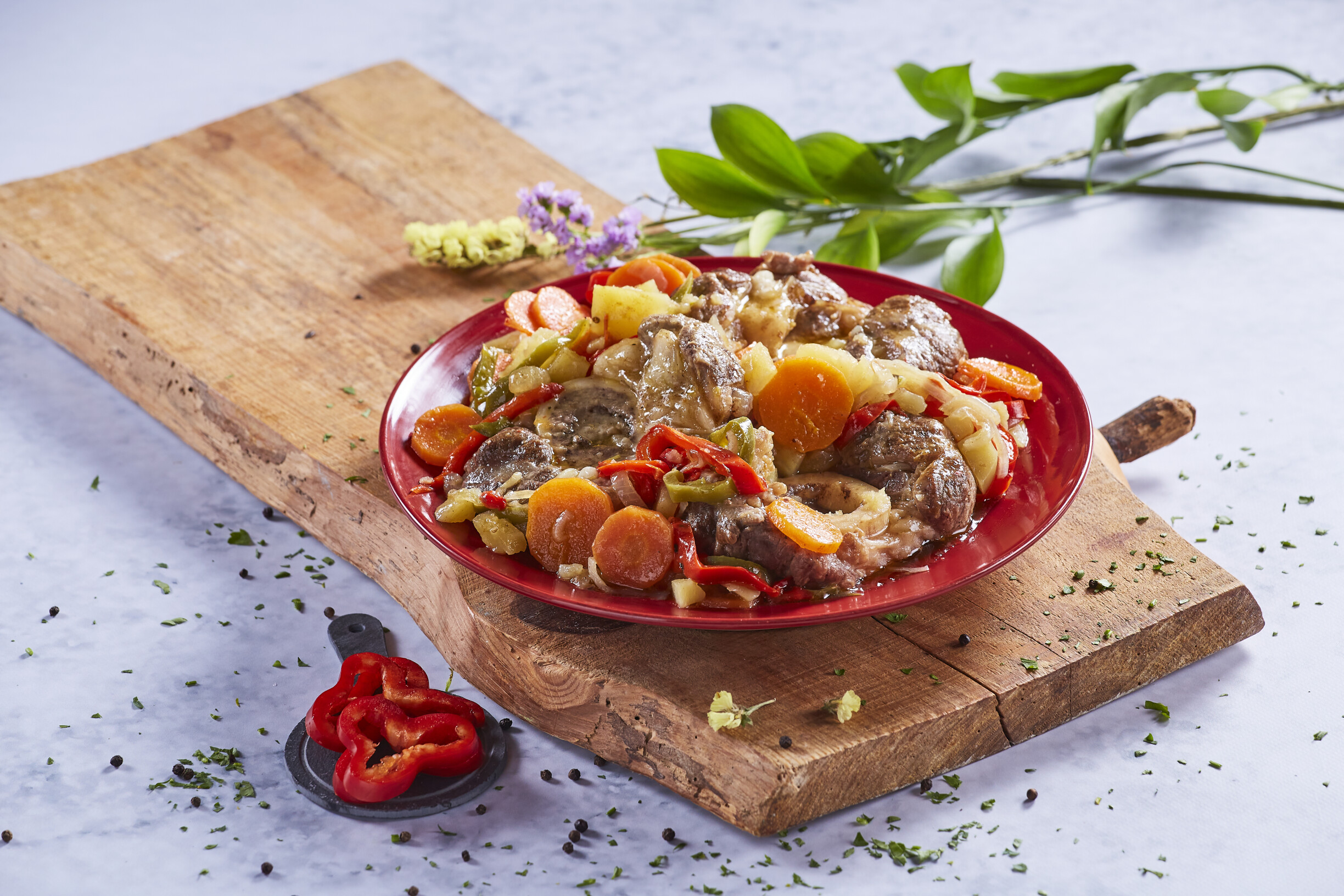 Ossobuco estufado com legumes