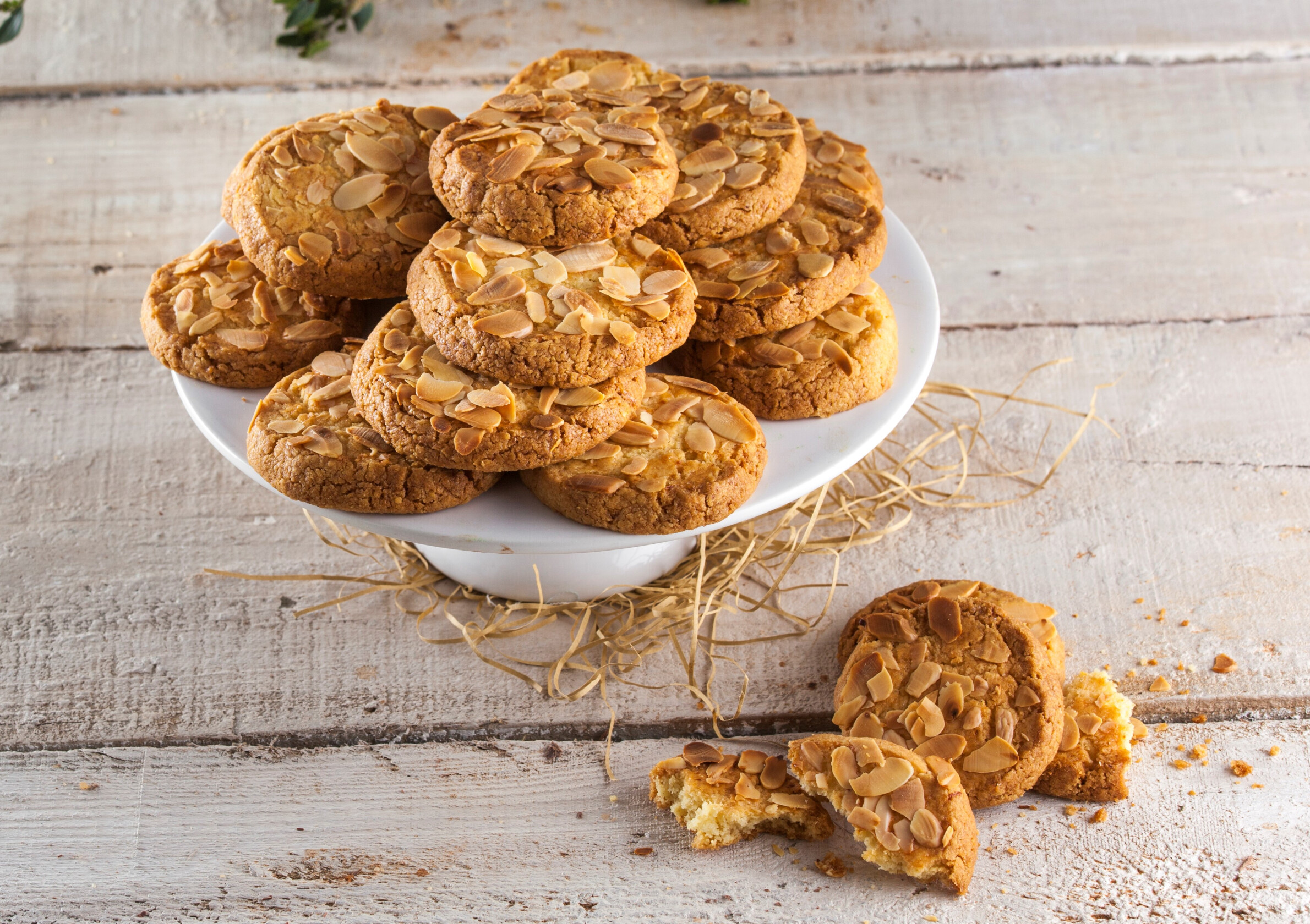 Bolachas de laranja e amêndoa