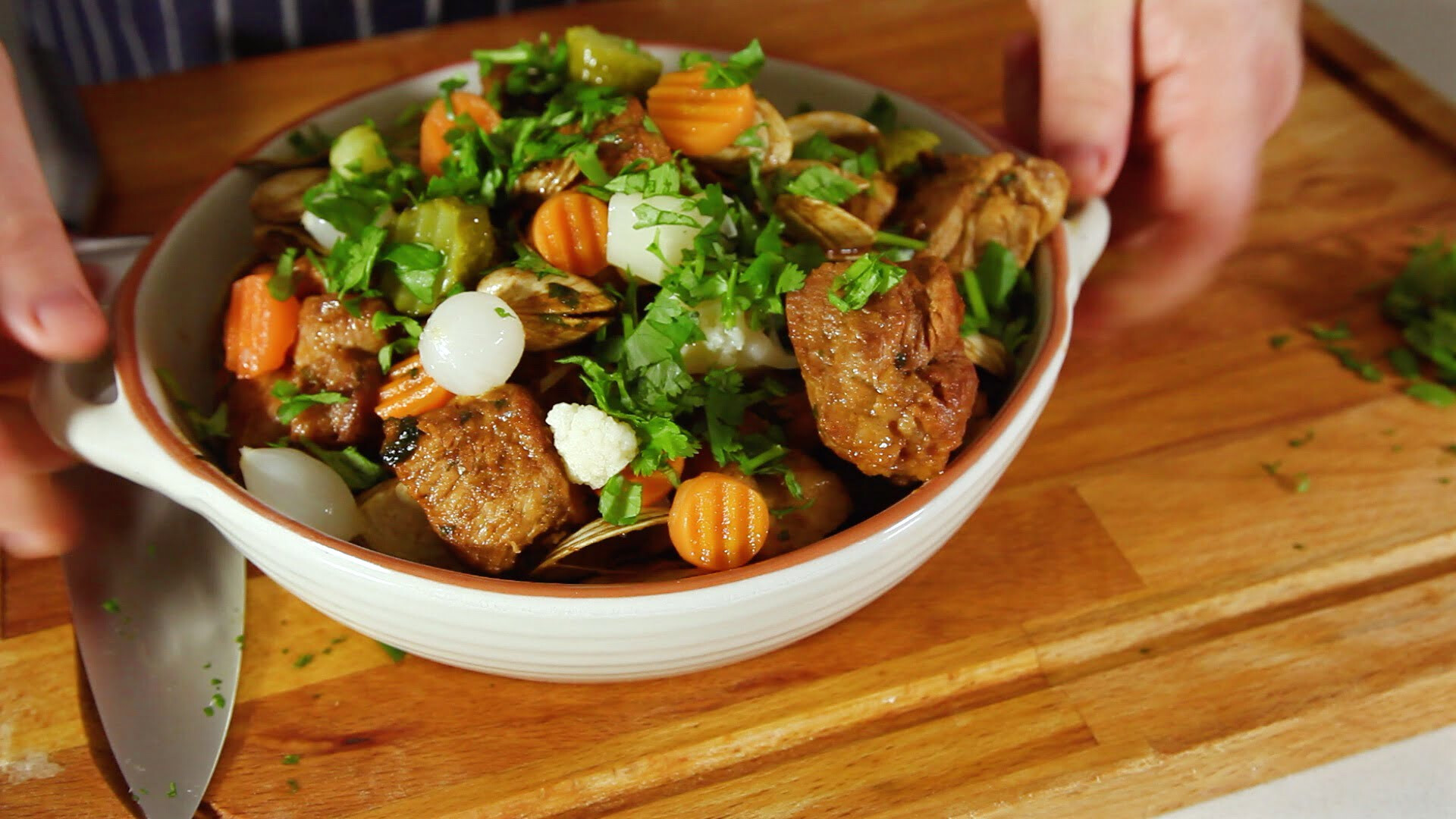 Carne de porco à alentejana- Receita Fácil