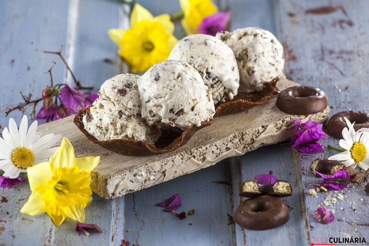 Gelado de bolacha de chocolate