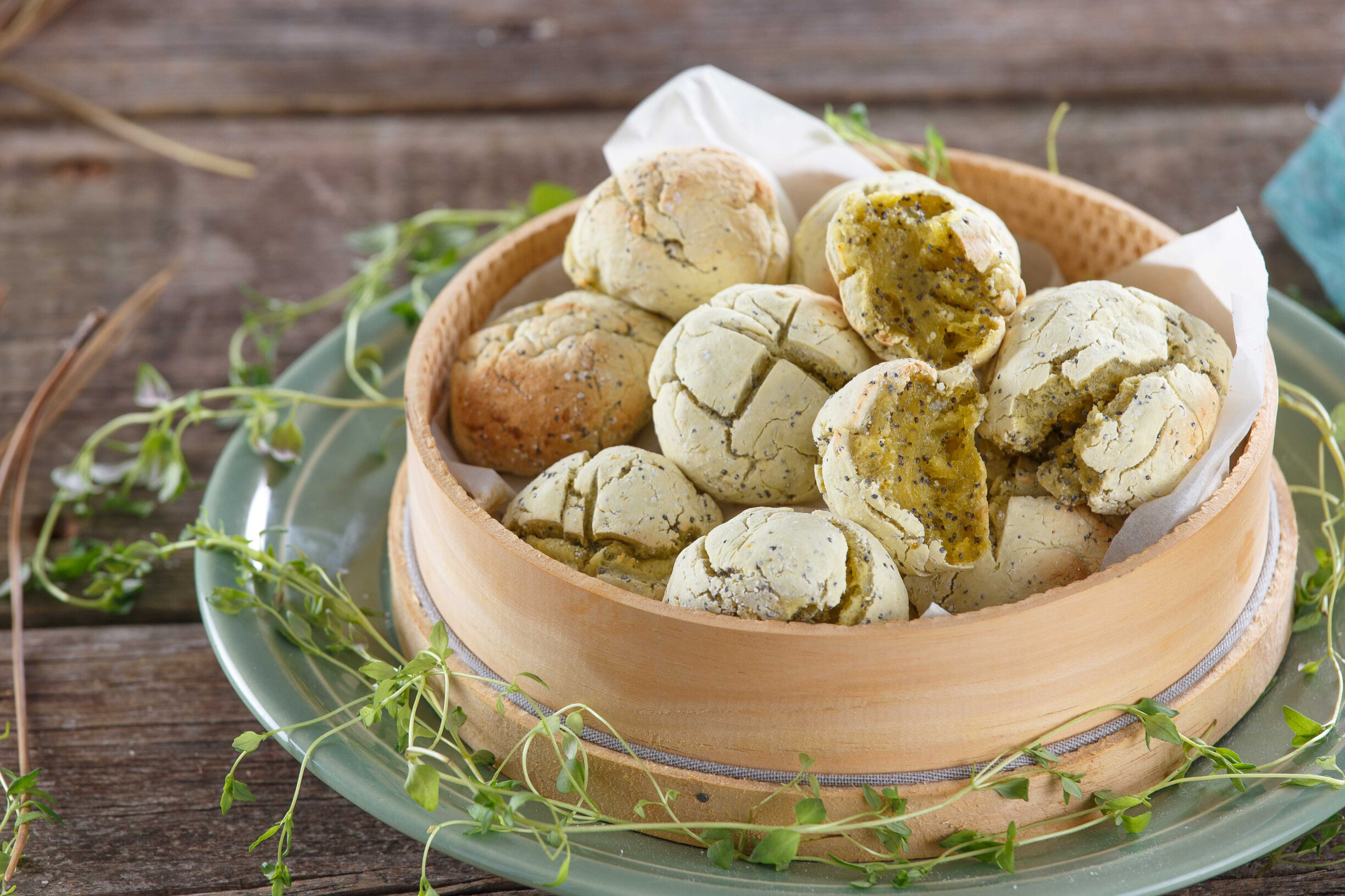 Pãezinhos de batata-doce e sementes de papoila