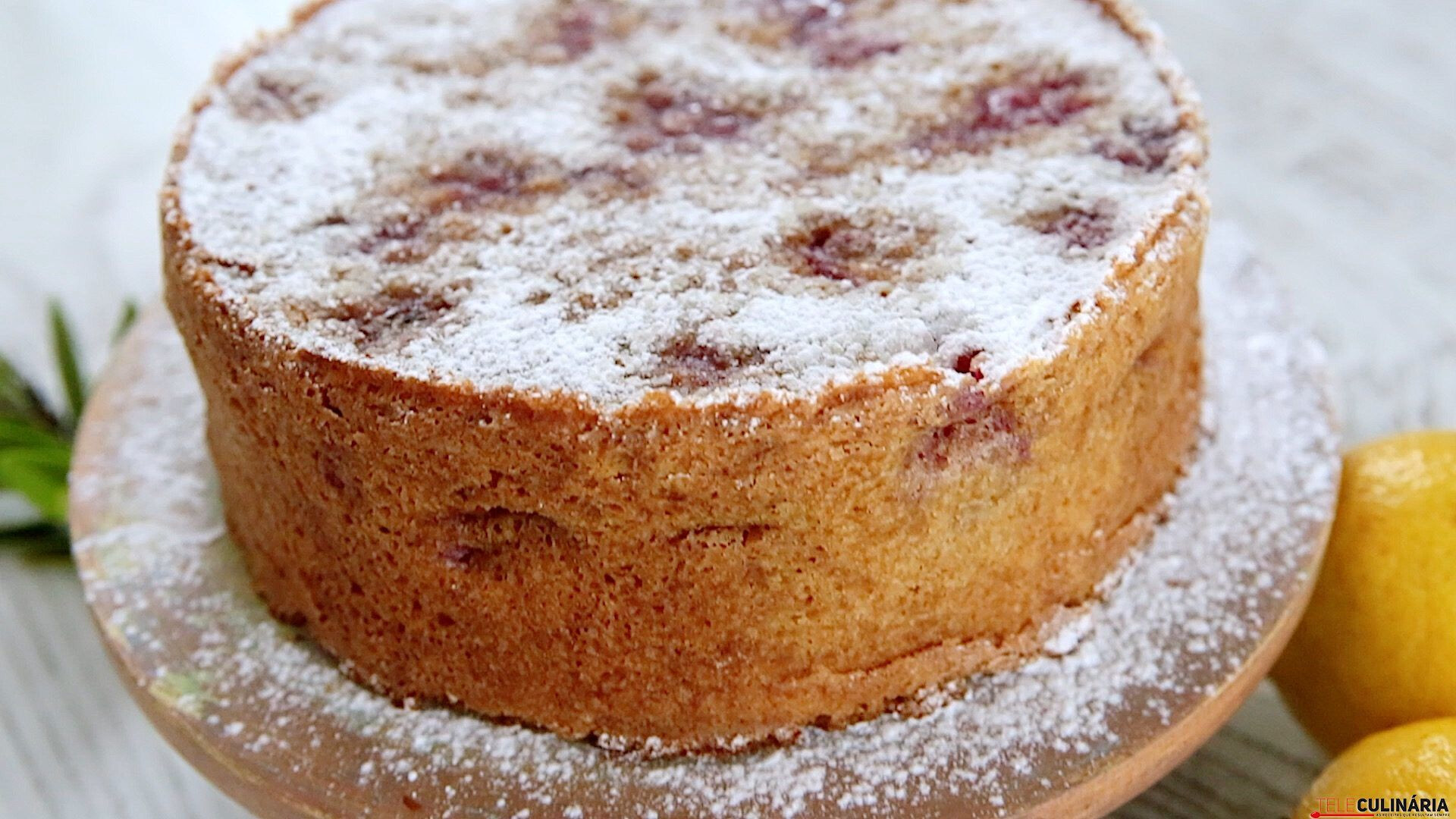 Bolo de framboesa e limão