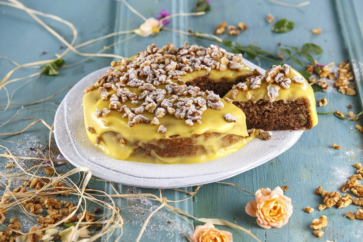 Bolo de noz com creme de pasteleiro