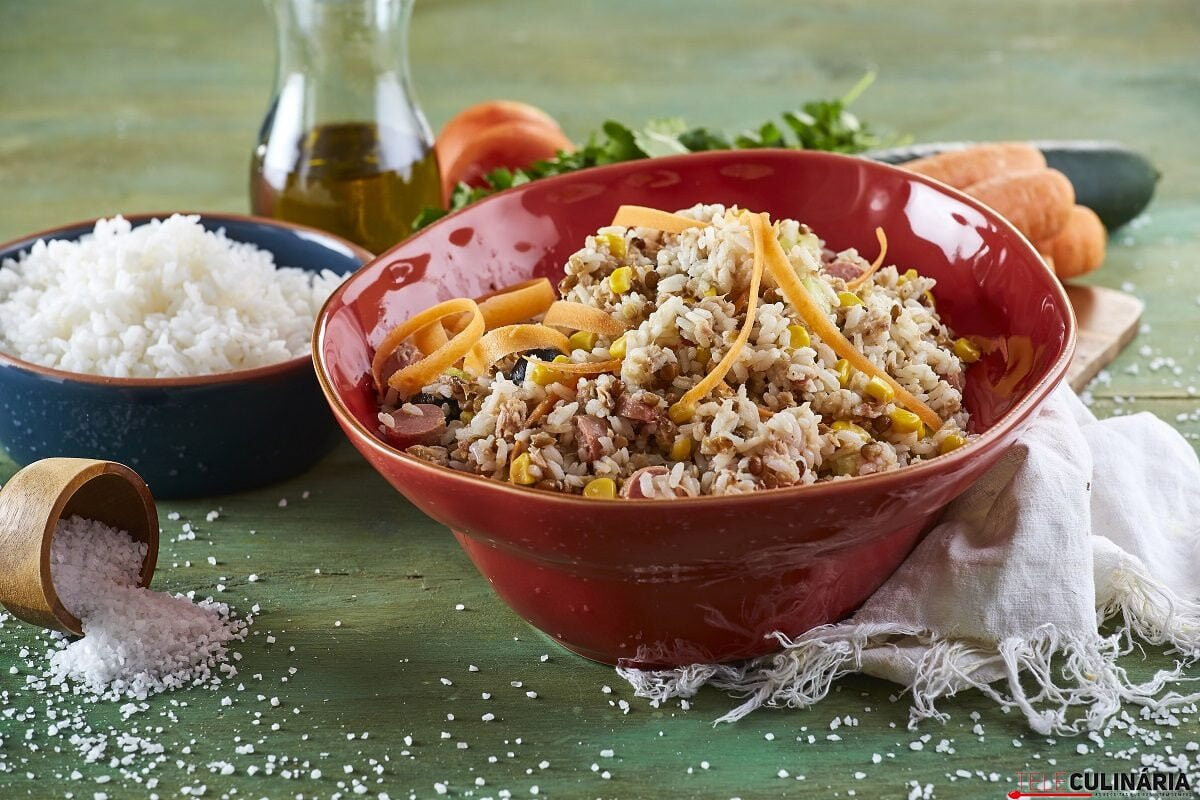 Salada mista de arroz