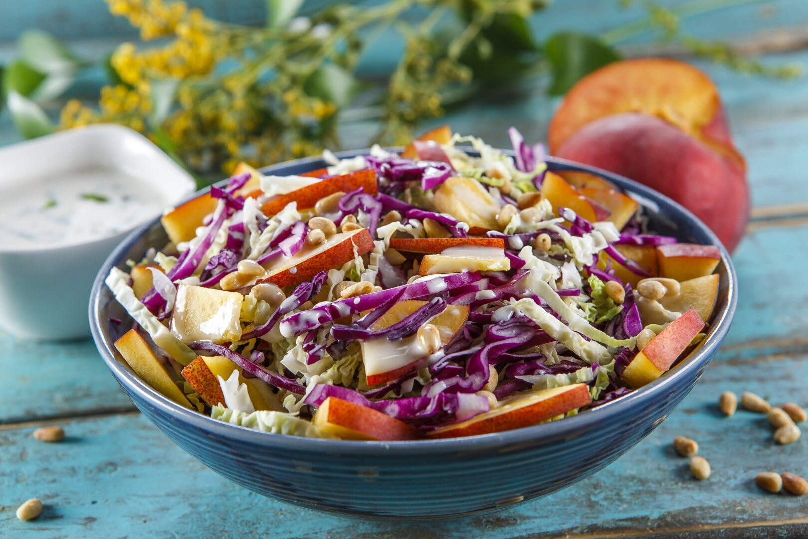 Couve roxa com pêssego e pinhões (receita especial para grávidas)