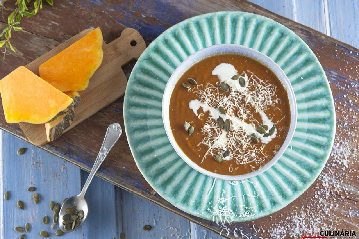 Sopa de abóbora e parmesão