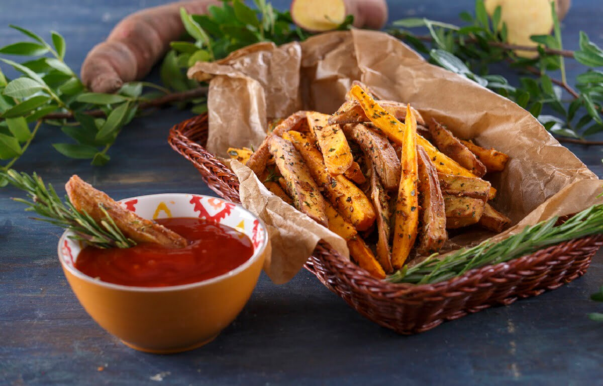Batata-doce frita com ervas aromáticas
