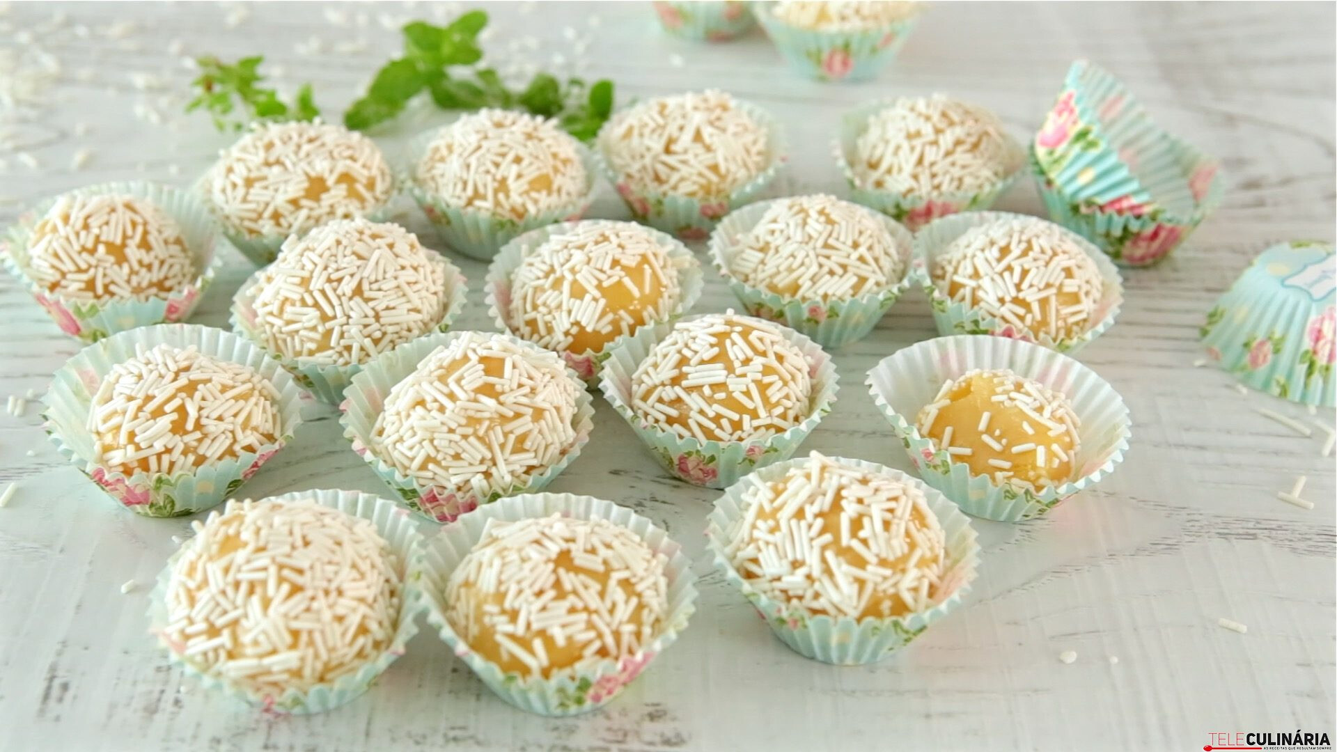 Brigadeiros de limão